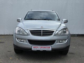 2010 SsangYong Kyron 6-speed I Рестайлинг, серебристый, 850000 рублей, вид 2