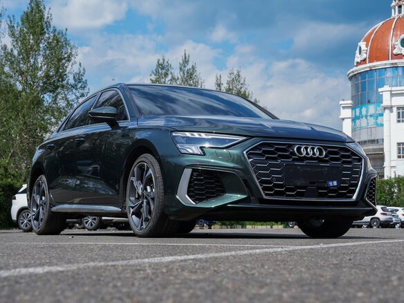 2022 Audi A3 35 TFSI IV (8Y), чёрный, 2000000 рублей