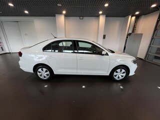 2022 Volkswagen Polo VI, белый, 1475000 рублей, вид 2