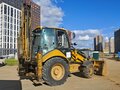 2011 Caterpillar 428, жёлтый, 4200000 рублей - вид 2