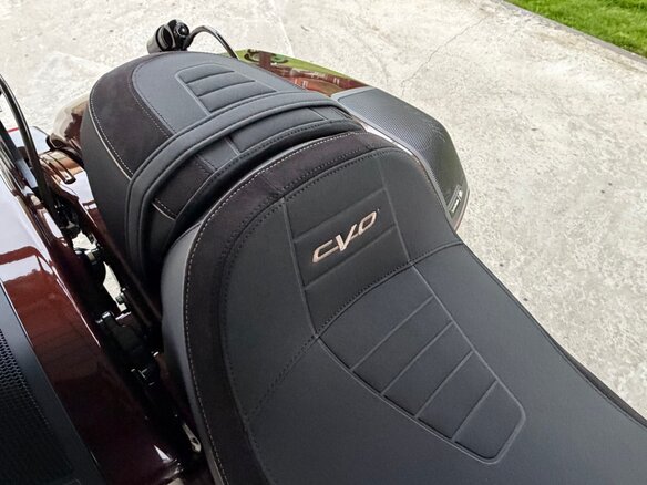 2024 Harley-Davidson CVO Street Glide, коричневый, 3850000 рублей - вид 10