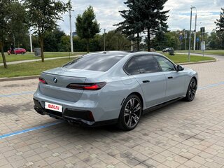 2022 BMW 7 серии 760i xDrive VII (G70), серый, 14999999 рублей, вид 3
