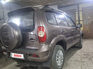 2015 Chevrolet Niva I Рестайлинг, коричневый, 320000 рублей, вид 3