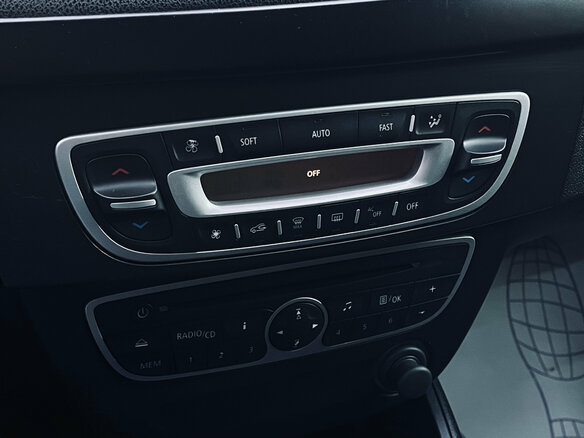 2010 Renault Fluence I, чёрный, 520000 рублей - вид 12