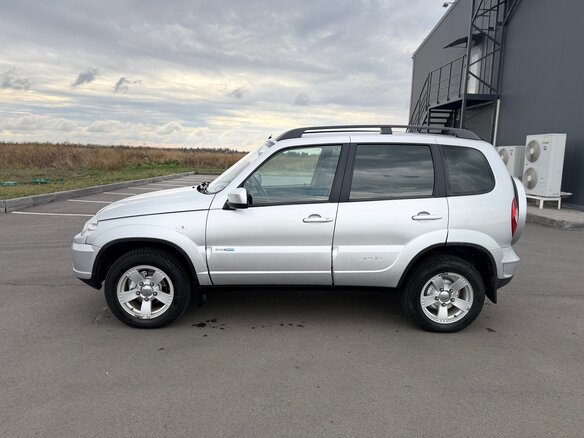 2012 Chevrolet Niva I Рестайлинг, серебристый - вид 7