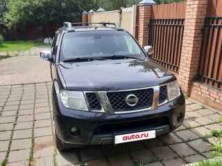 2011 Nissan Navara (Frontier) III (D40) Рестайлинг, чёрный, 1550000 рублей, вид 1