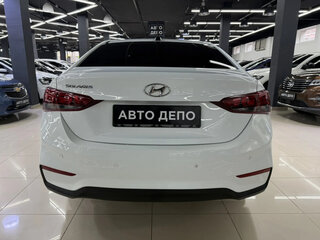 2018 Hyundai Solaris II, белый, 949000 рублей, вид 5