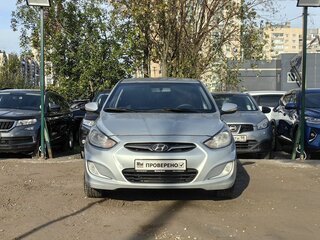 2012 Hyundai Solaris I, серебристый, 499000 рублей, вид 2
