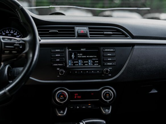 2018 Kia Rio X-Line IV, серый - вид 6