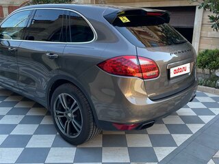 2011 Porsche Cayenne II (958), коричневый, 1950000 рублей, вид 4