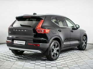 2021 Volvo XC40 I, чёрный, 3237000 рублей, вид 5