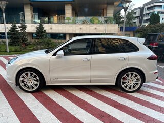2015 Porsche Cayenne GTS II Рестайлинг (958), белый, 3500000 рублей, вид 5