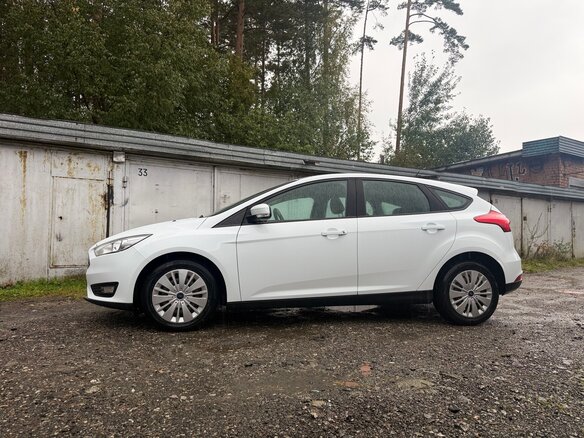 2018 Ford Focus III Рестайлинг, белый, 1180000 рублей