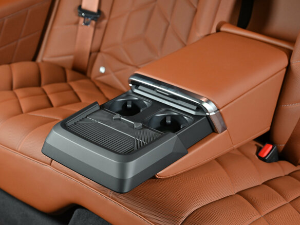 2022 BMW 7 серии 740d xDrive VII (G70), чёрный, 19000000 рублей - вид 18