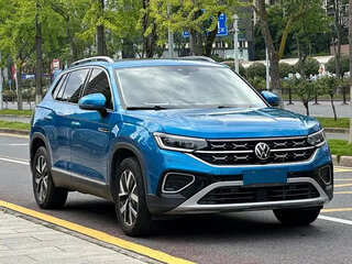 2023 Volkswagen Tayron I Рестайлинг, синий, 2561000 рублей, вид 3