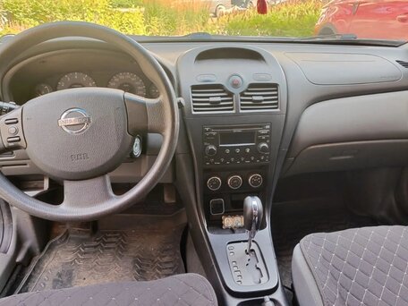 2011 Nissan Almera Classic I, серебристый, 800000 рублей, вид 4