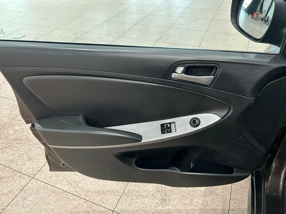 2016 Hyundai Solaris I Рестайлинг, коричневый - вид 11