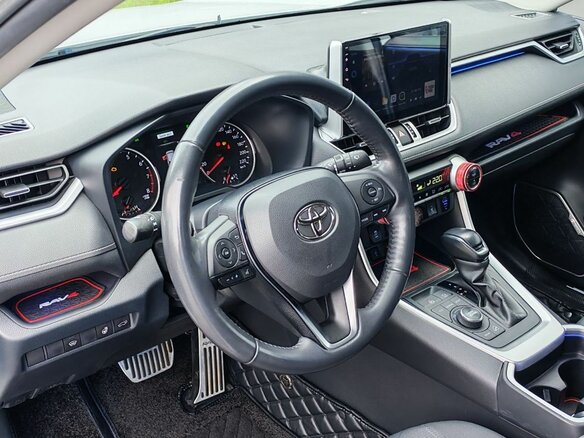2020 Toyota RAV4 V (XA50), белый - вид 9