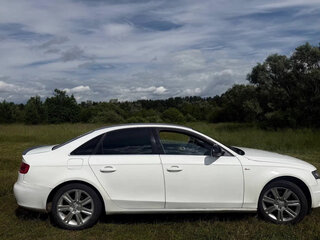 2009 Audi A4 IV (B8), белый, 750000 рублей, вид 2
