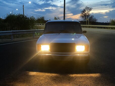 2005 Lada (ВАЗ) 2107, белый, 150000 рублей, вид 1
