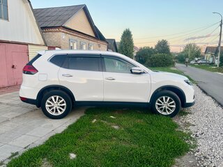 2019 Nissan X-Trail III Рестайлинг, белый, 2000000 рублей, вид 2