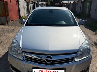 2010 Opel Astra H Рестайлинг, серебристый, 650000 рублей, вид 1