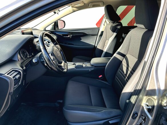 2021 Lexus NX 200 I Рестайлинг, серый, 3700000 рублей - вид 13