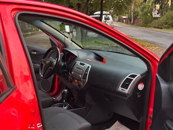 2009 Hyundai i20 I, красный - вид 8