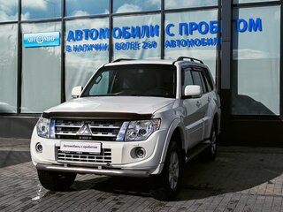 2014 Mitsubishi Pajero IV Рестайлинг 1, белый, 2125000 рублей, вид 1