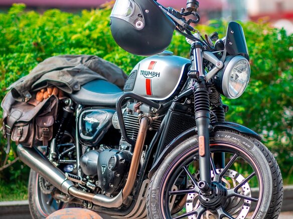 2016 Triumph Street Twin, серый, 700000 рублей - вид 9