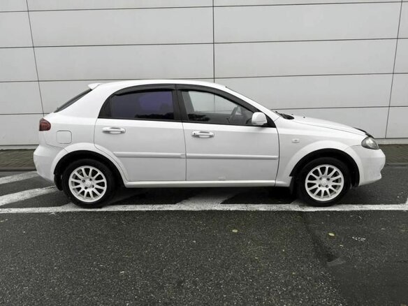 2006 Chevrolet Lacetti I, белый, 359000 рублей - вид 3