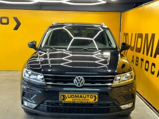 2017 Volkswagen Tiguan II, чёрный, 2119000 рублей, вид 2