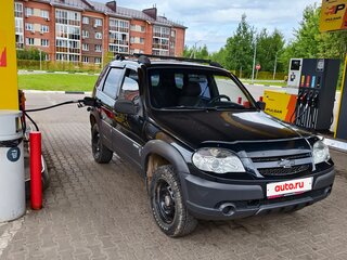 2011 Chevrolet Niva I Рестайлинг, чёрный, 309000 рублей, вид 2