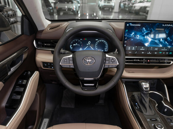 2026 Toyota Highlander IV (XU70), чёрный - вид 10