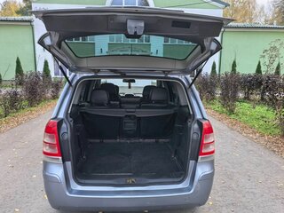 2009 Opel Zafira B Рестайлинг, серебристый, 500000 рублей, вид 5