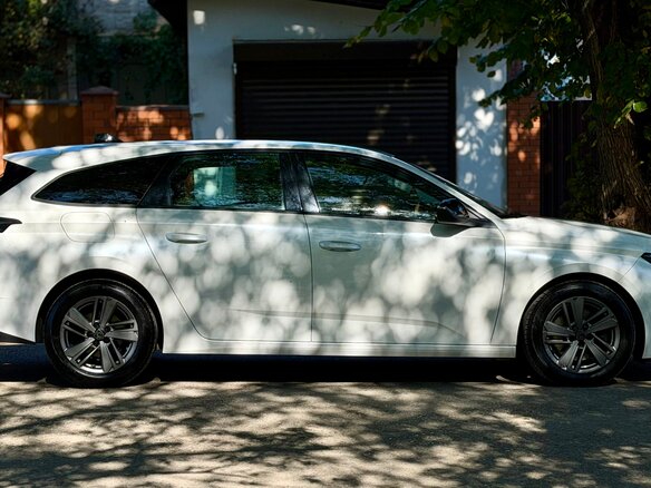 2022 Peugeot 308 III, белый, 1699900 рублей - вид 5