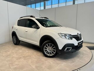 2018 Renault Sandero Stepway II Рестайлинг, белый, 1120000 рублей, вид 3