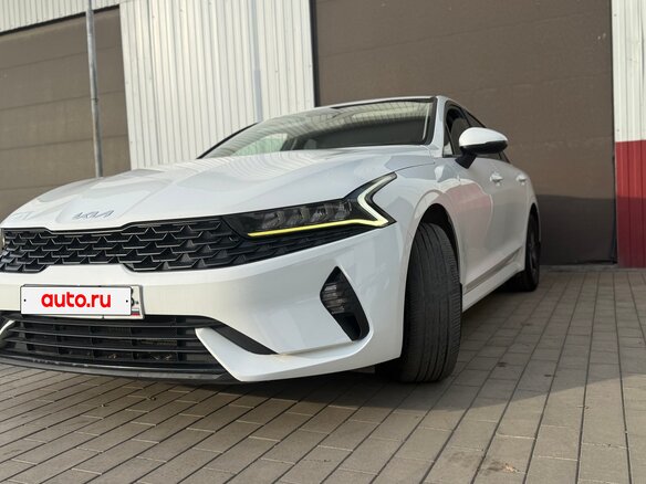 2022 Kia K5 III, белый, 1700000 рублей
