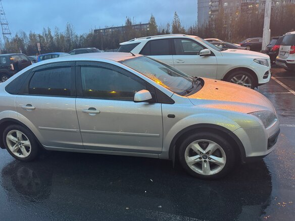 2006 Ford Focus II, серебристый - вид 1
