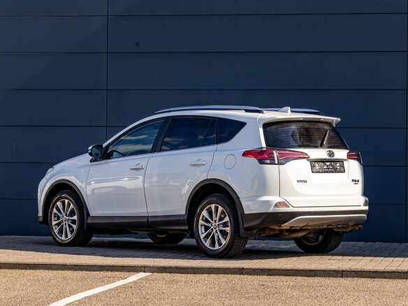 2019 Toyota RAV4 IV (XA40) Рестайлинг, белый, 2095000 рублей - вид 7