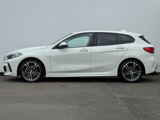 2022 BMW 1 серии 118i III (F40), белый, 1750000 рублей, вид 4