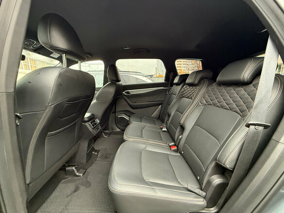 2024 Geely Okavango I Рестайлинг, серый, 2899000 рублей - вид 12