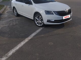 2020 Skoda Octavia III (A7) Рестайлинг, белый, 2300000 рублей, вид 3