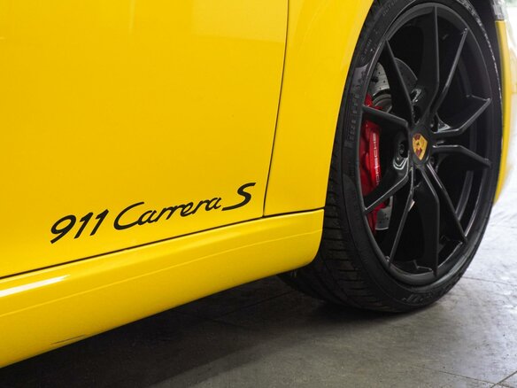 2016 Porsche 911 Carrera S VII (991) Рестайлинг, жёлтый, 7199000 рублей - вид 6