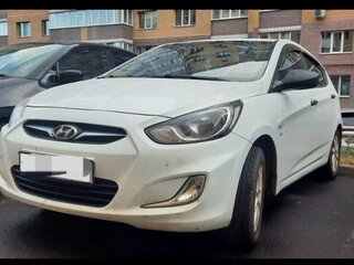 2012 Hyundai Solaris I, белый, 690000 рублей, вид 1