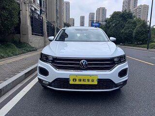 2023 Volkswagen T-Roc I Рестайлинг, белый, 1200000 рублей, вид 2