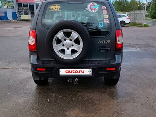 2012 Chevrolet Niva I Рестайлинг, серебристый, 420000 рублей, вид 3