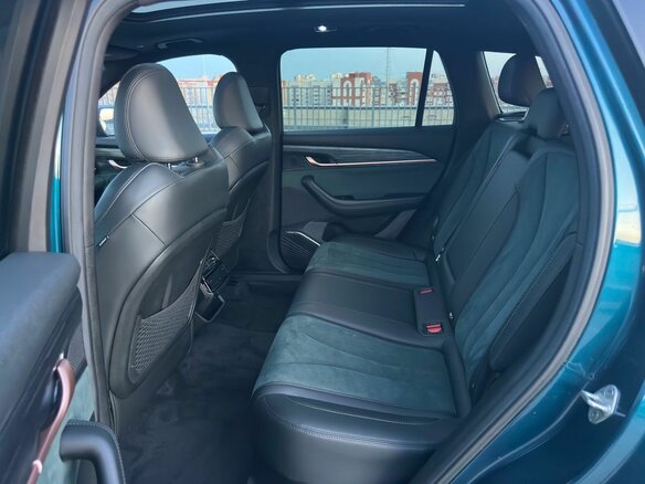 2023 Geely Monjaro I, синий, 3000000 рублей - вид 28