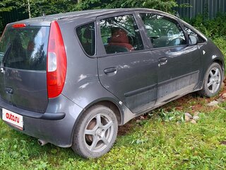 2004 Mitsubishi Colt VI (Z20/Z30), серебристый, 240000 рублей, вид 2