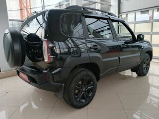 2023 Lada (ВАЗ) Niva Travel I, чёрный, 1004000 рублей, вид 3